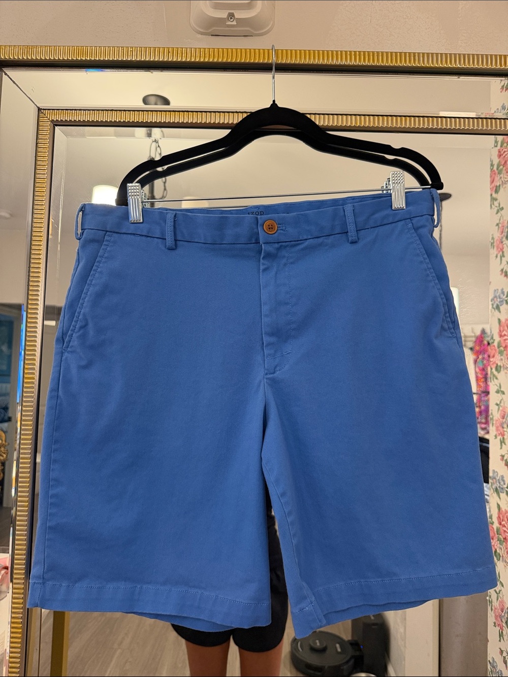 Men's Royal Blue Flat-Front Chino Shorts